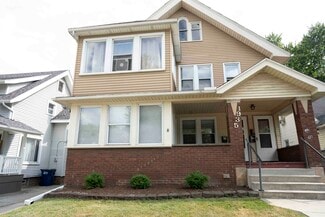 1935 Glendale Ave Unit Spacious Duplex Lower, Toledo, OH 43614