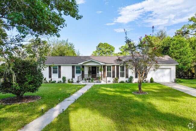 Residents of Mayfair take care of their homes with neat landscaping.
