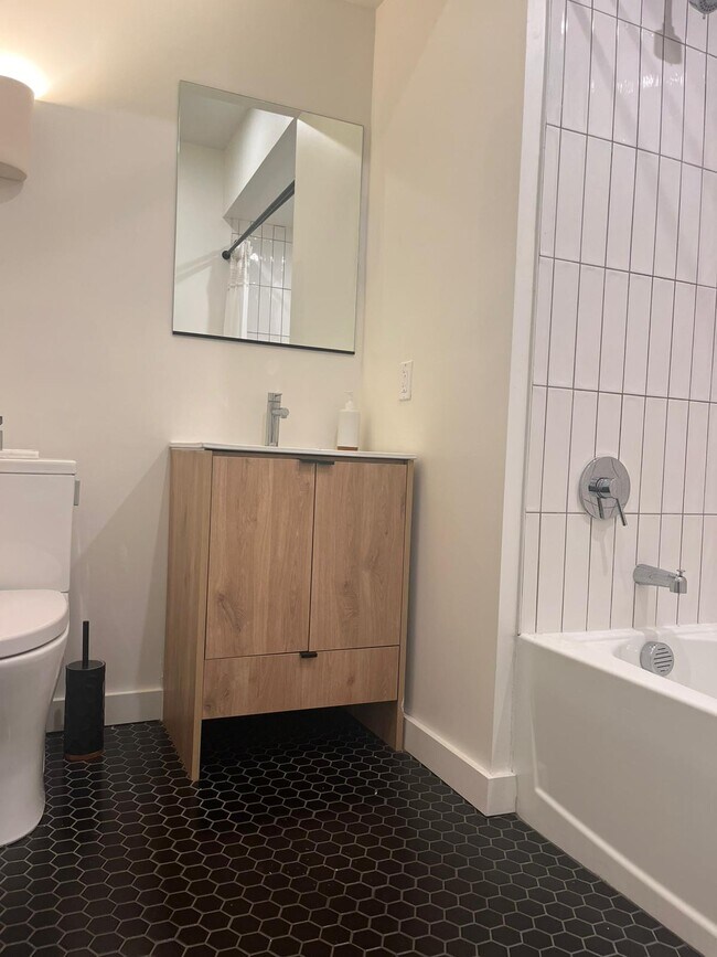 329 Pacific Ave unit 105, Jersey City, NJ 07304 - photo 5