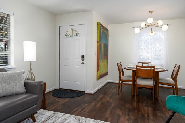 3984 Christopher Dr unit Gold, Vestavia, AL 35243 - photo 4