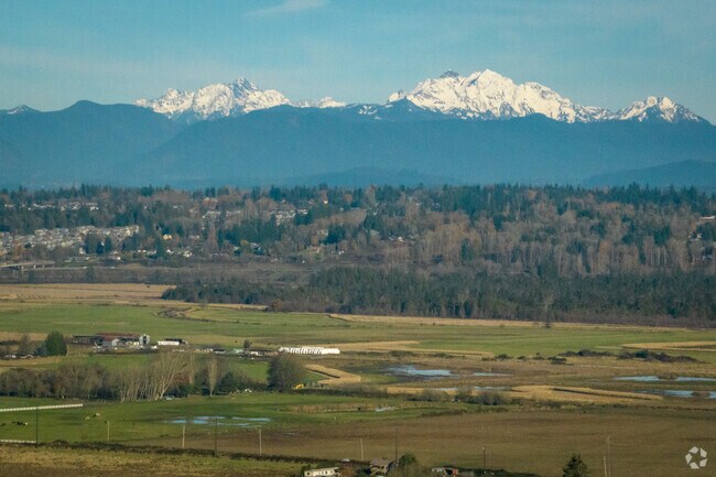 Valley View offers views of Snohomish Valley and the Cascades beyond.