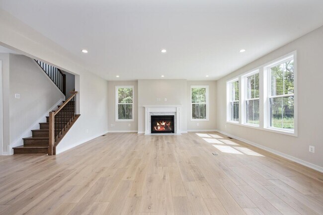 41697 Carefree Ct, Aldie, VA 20105 - photo 6