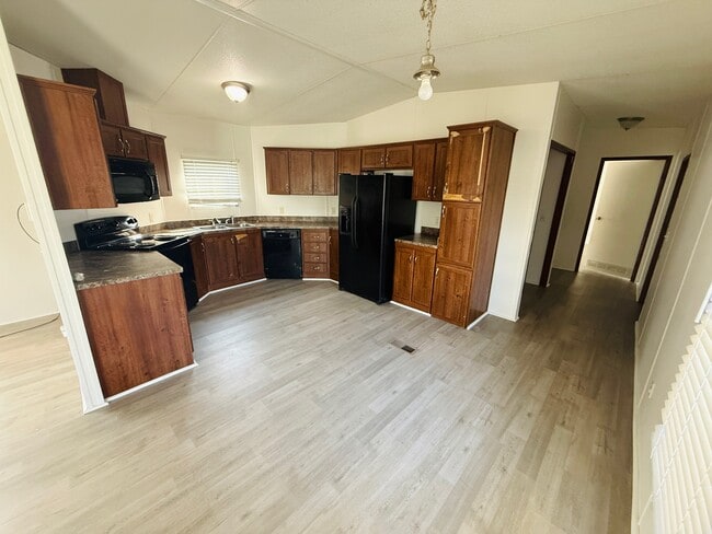 226 Blanco Dr, Youngsville, LA 70592 - photo 2