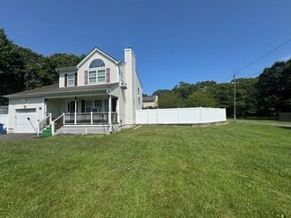 83 A Lynbrook Rd, Mastic Beach, NY 11951