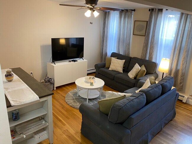 470 E 3rd St unit 1, Boston, MA 02127 - photo 5