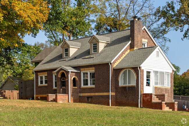 Alice Bell is known for its convenient location and welcoming atmosphere.