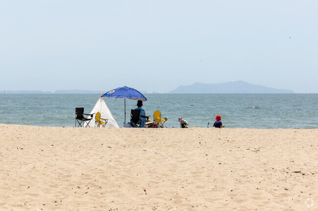 Oxnard Beach is a local favorite getaway in Rose Park.