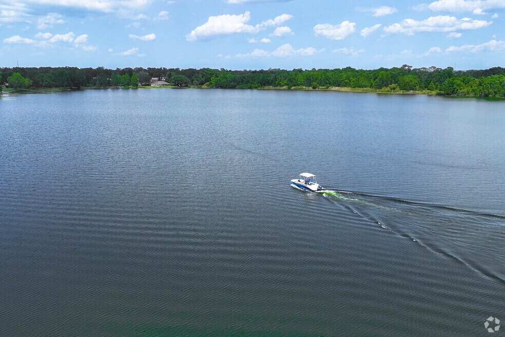 Lake Lucerne_524678_NRS_080125_V1