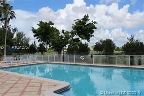 6995 NW 186th St, Hialeah, FL 33015