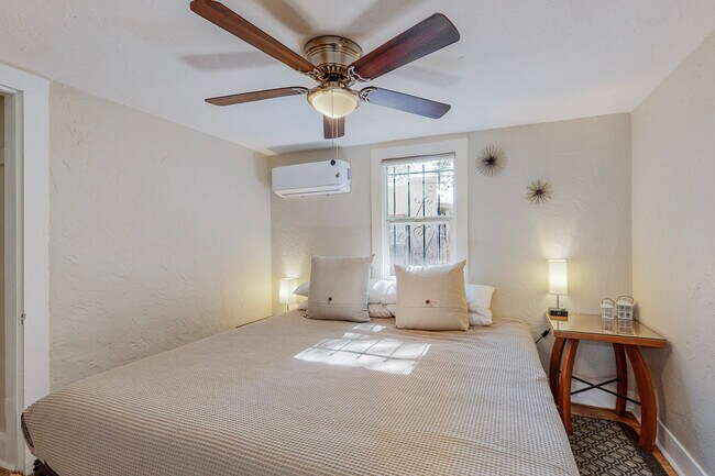 2124 Eton Ave SE unit casita, Albuquerque, NM 87106 - photo 6