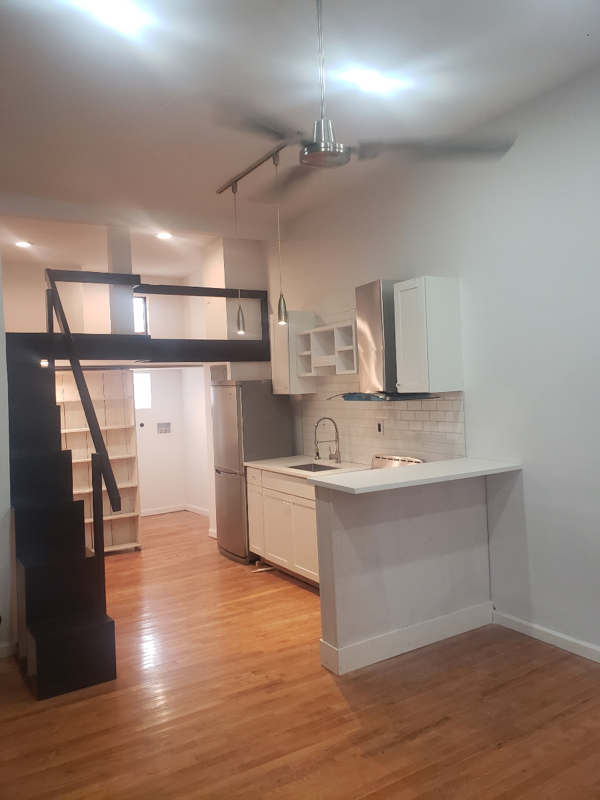 2130 South St, Philadelphia, PA 19146