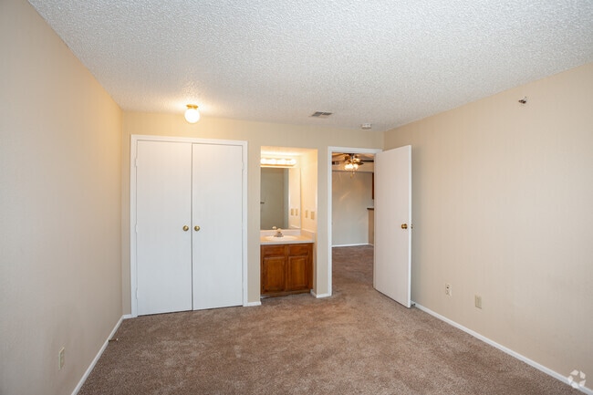 Leawood At State Line, Leawood, KS 66224 - photo 4