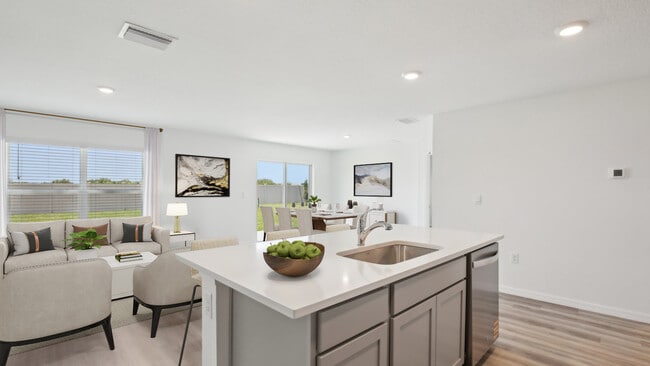 1210 12th St SE, Ruskin, FL 33570 - photo 2