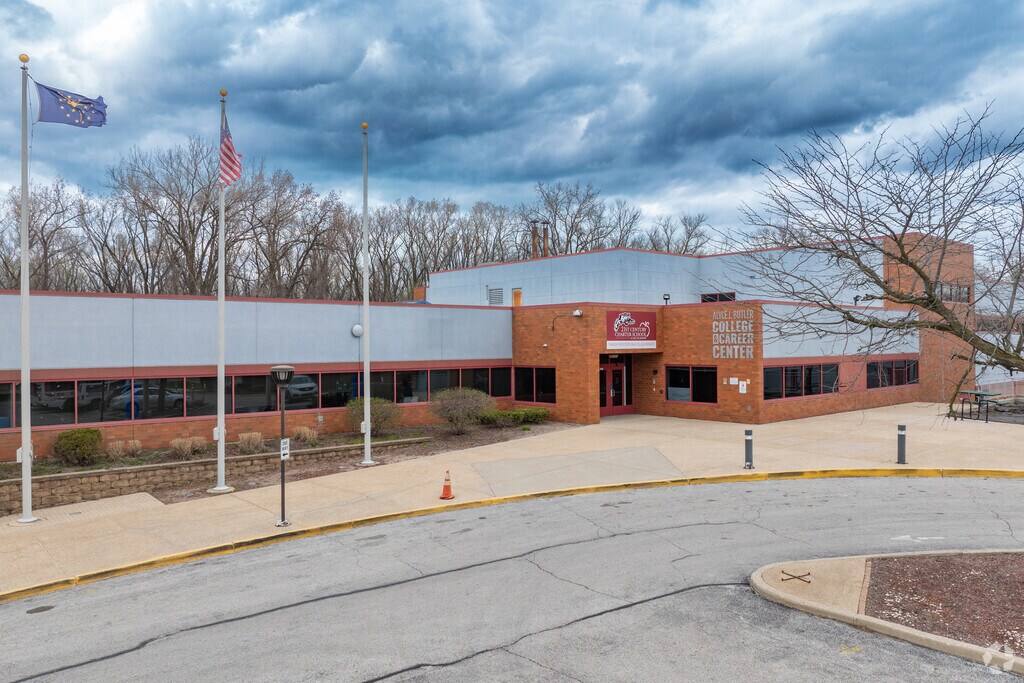 Gary Virtual Academy
Public Elementary & Middle School entrance.