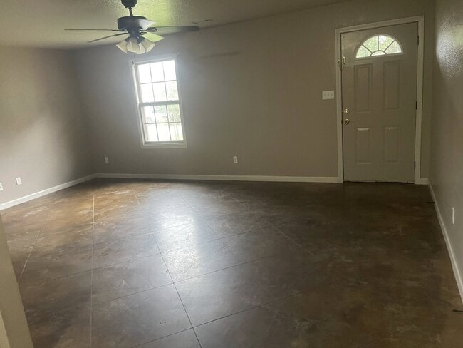 718 S 6th St unit 1, Paragould, AR 72450 - photo 3