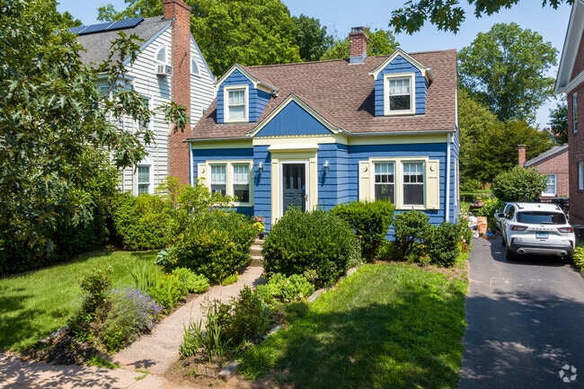 Well maintained yards are a sense of pride for the residents of Edgewood.