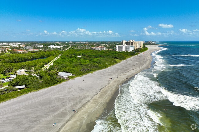 Jupiter Beach lies just two miles east of Jonathan's Landing.