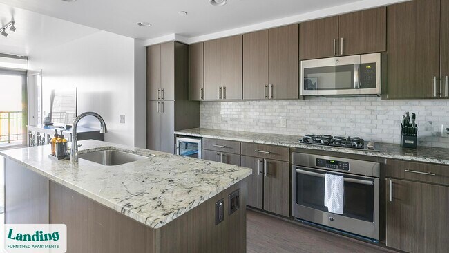 777 Preston St unit 8E, Houston, TX 77002 - photo 5