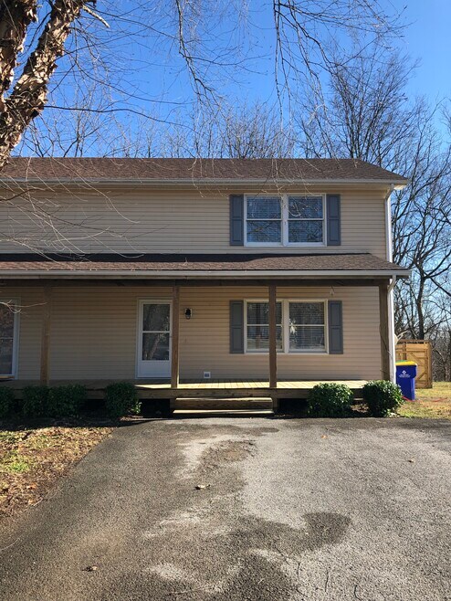 412 Filter Plant Rd unit B, Franklin, KY 42134 - photo 1