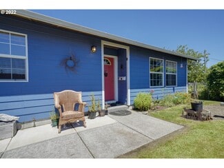 909 Madrona Ave Unit B, Tillamook, OR 97141