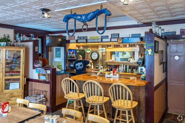 Gina's Place is a nearby restaurant serving up breakfast and lunch near Hill, NH.