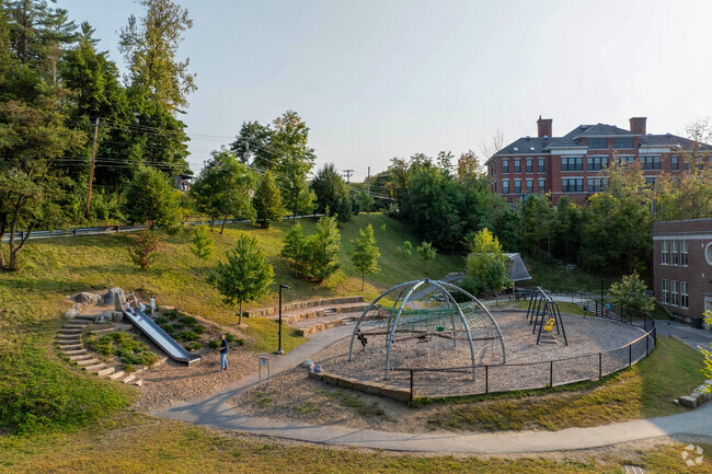 Union Elementary School in Montpelier, VT serves students in grades Pre-K to 4th.