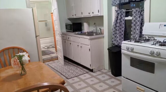 150 12th St unit N, Silvis, IL 61282 - photo 5