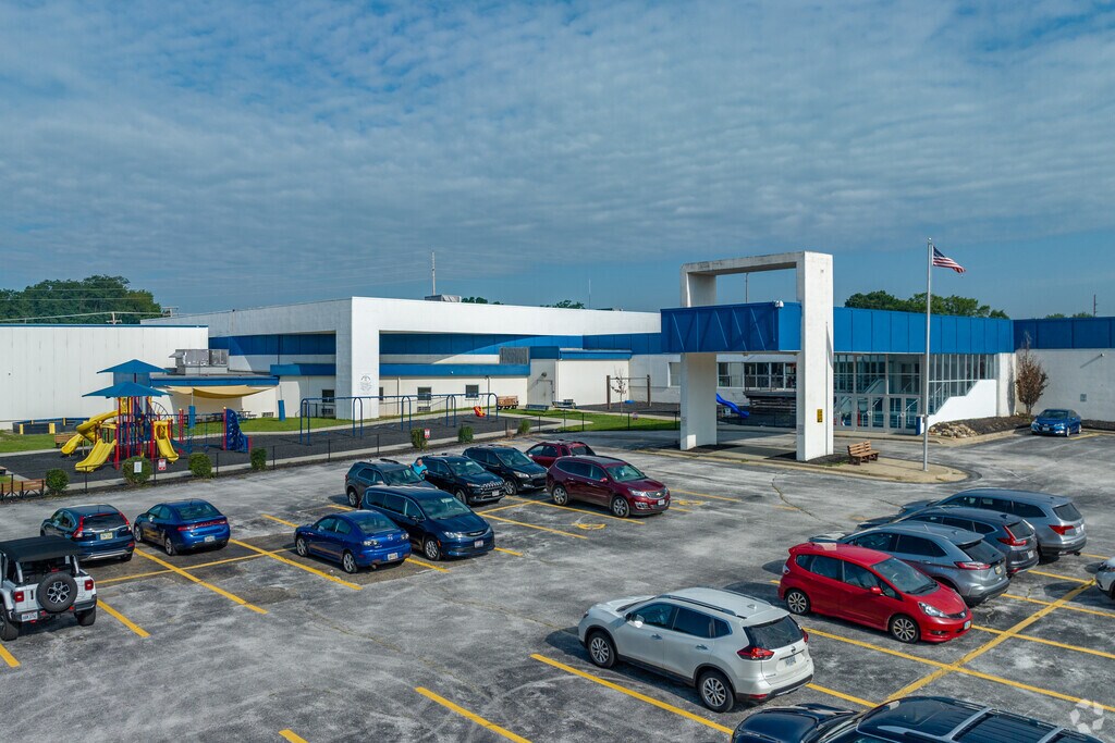 Coventry Elementary School is where young minds start to achieve greatness.