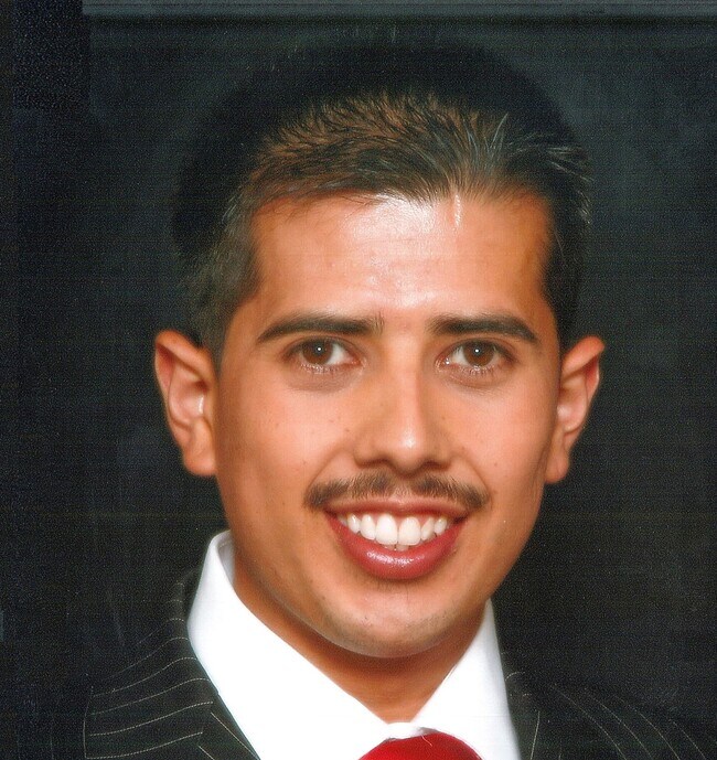 Agent Photo