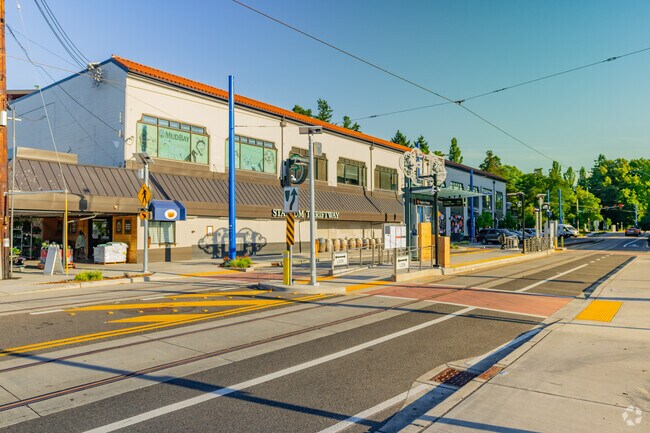 Tacoma Link streetcar connects Stadium District to downtown.