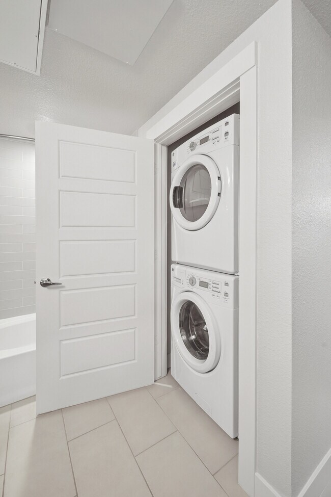 Avalon Lowry, Denver, CO 80230 - photo 6