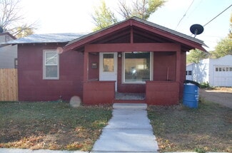 1208 W Maple St, Rawlins, WY 82301