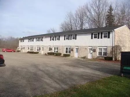 829 Churchill Hubbard Rd unit 6, Youngstown, OH 44505 - photo 1