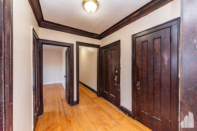 4455 N Artesian Ave unit 2, Chicago, IL 60625 - photo 3