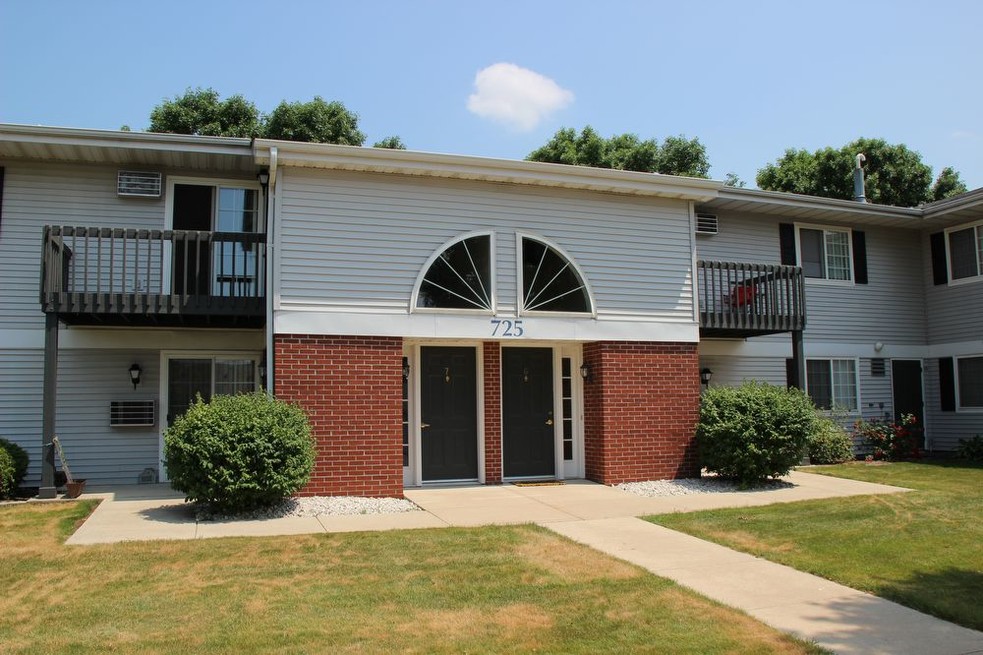 Harvest View Apartments-Heat/Water Included, Brillion, WI 54110 - photo 1
