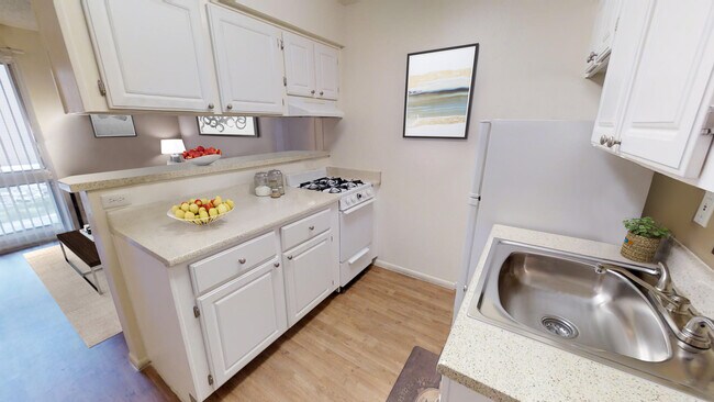 Summit Ridge, Tucson, AZ 85711 - photo 6