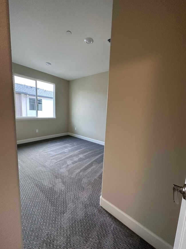 415 Industrial Pkwy Unit 1, Hayward, CA 94544