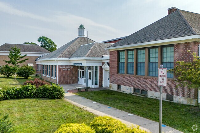 Fort Barton Elementary in Tiverton nurtures creativity and community engagement.