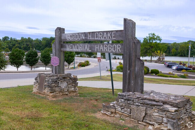 Drake Memorial Harbor connects downtown Warsaw to the waterfront.