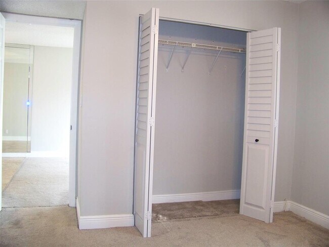 3218 NW 103rd Terrace, Coral Springs, FL 33065 - photo 4