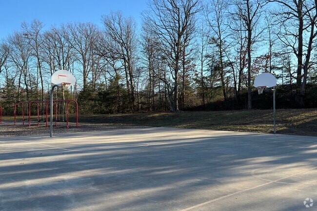 Coles Elementary School serves the community of Manassas.
