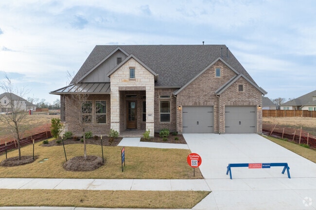 Traditional-style homes are common throughout Van Alstyne.