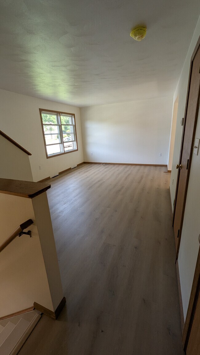 124 Duquesne Blvd, New Kensington, PA 15068 - photo 7