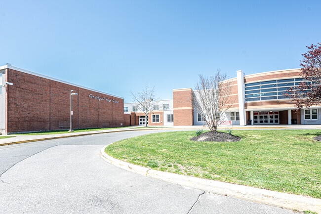 Students from 6 surrounding towns use Connetquot High School in Bohemia.