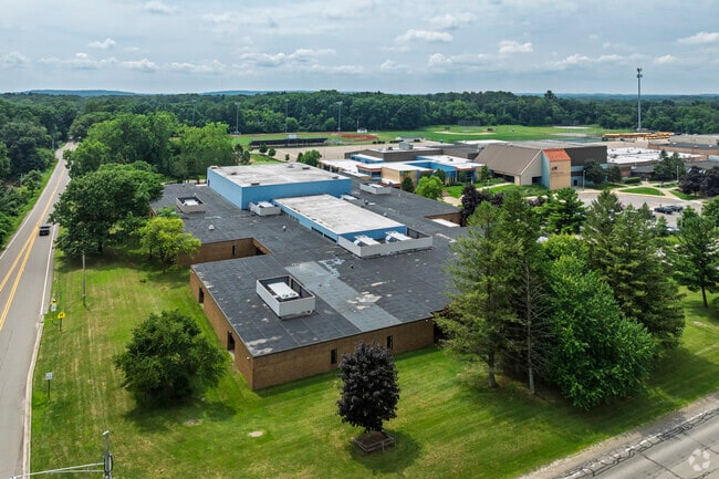 Discover innovative learning and growth at Navigator School.