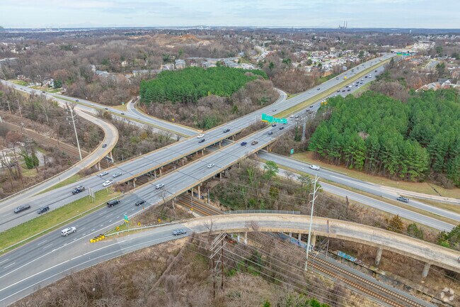 I-695 makes Baltimore City and Washington D.C. accessible to Linthicum residents.