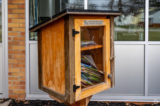 James Foote School, book library.