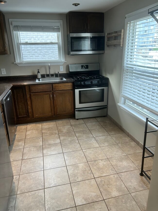 1719 William Howard Taft Rd unit 2, Cincinnati, OH 45206 - photo 7