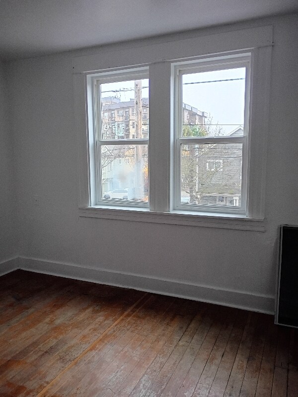 547 NE Knott St, Portland, OR 97212 - photo 7