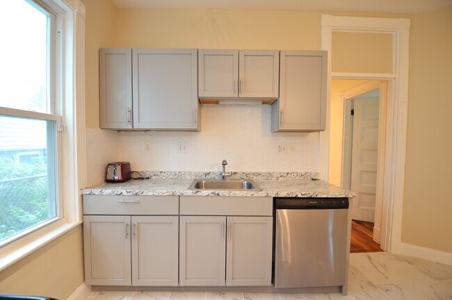 10 Bucknam St unit 2, Roxbury Crossing, MA 02120 - photo 7